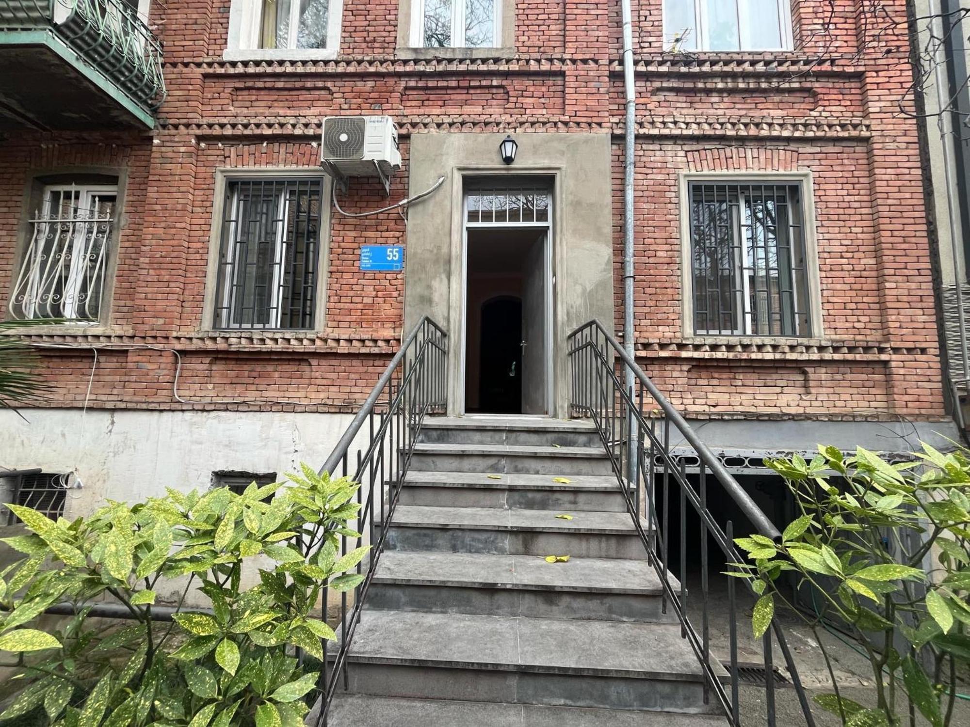 Vake Apartment Тбилиси Екстериор снимка